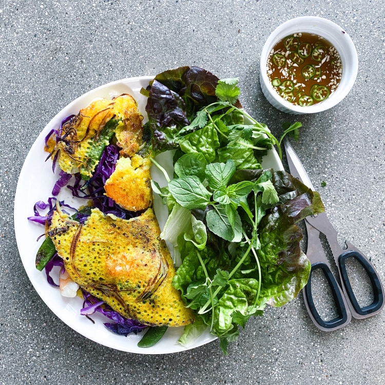 Vietnamese Banh Xeo - Savoury Yellow Pancake